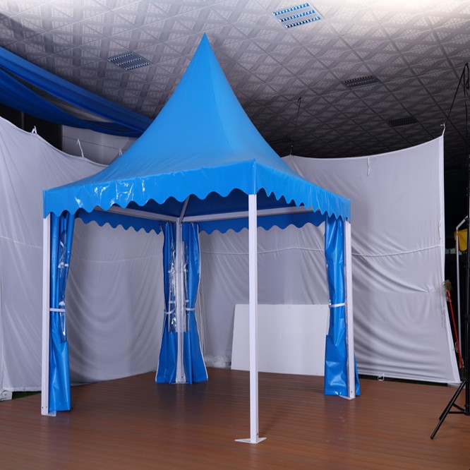 P005 Square Tube Iron Spire 