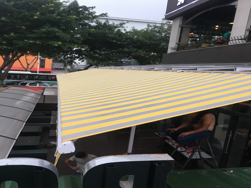 B02 Large-Span Awning 