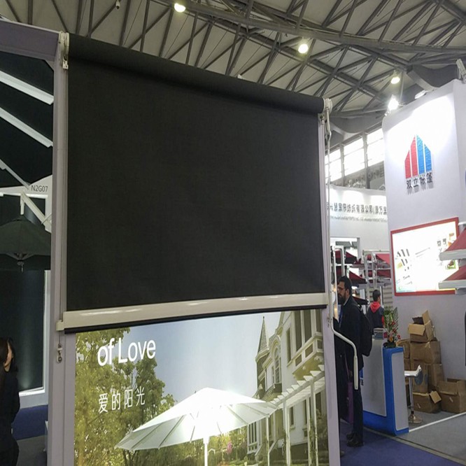 Cable Vertical Awning 